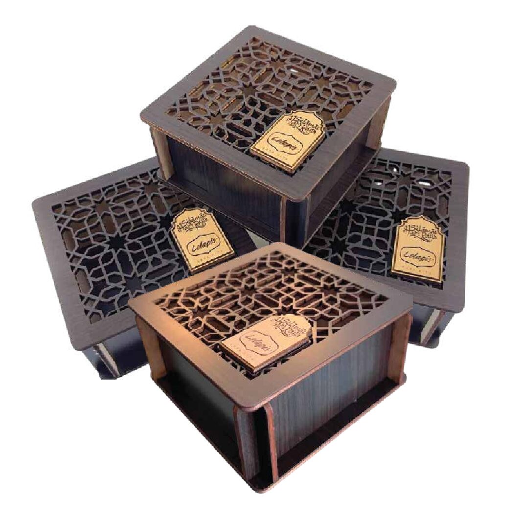 Home Kotak Kerawang (Lelapis Style)